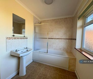 3 bedroom bungalow to rent - Photo 6