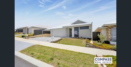 Spectacular 3-Bedroom Property at 41 Sarasota Loop, Madora Bay - Photo 3