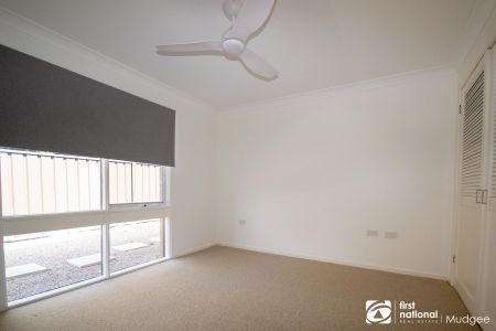 Stylish Family Home Backing onto Reserve - Photo 5