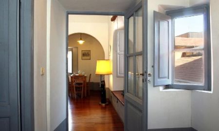 Center-Piazza Fiume: Furnished, renovated 1 Bedroom, living room, dining, new bath and kitchen, near park, center, shops, transport. Quiet doorman Building. Ref 690 - Photo 5