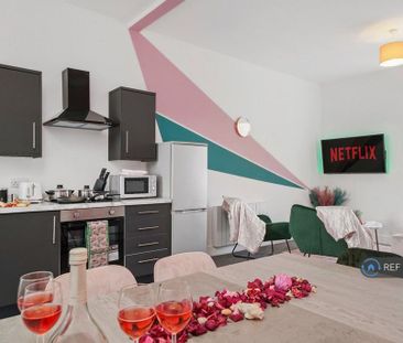 2 bedroom flat to rent - Photo 1