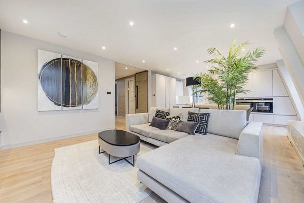 Oakwood Court, West Kensington, W14 - Photo 1