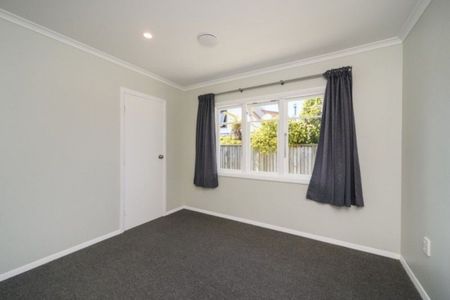 3-Bedroom Home for Rent in Palmerston North - Photo 4