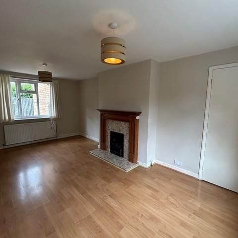 4 bedroom detached house to rent - Photo 1