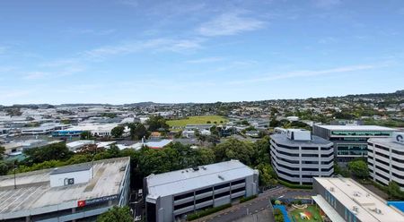 Ellerslie - Stunning 12th Story Penthouse - Photo 2