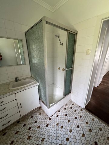 CENTRAL MOOROOKA LOCATION - Photo 5