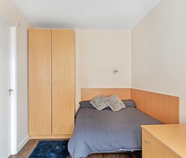 Room in a Shared Flat, The Farthings, NG7 - Photo 1