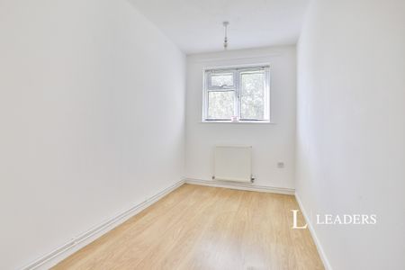 2 bedroom apartment to rent Whimbrel Court, 6 Curlew Road, Mudeford, BH23 - Photo 3