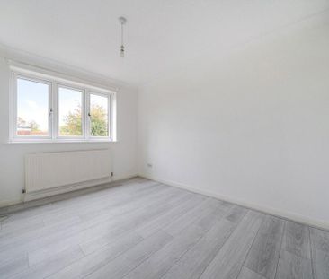 4 bedroom detached house to rent - Photo 5