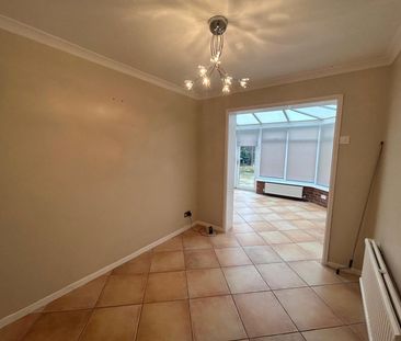 Oldbury Close, Frimley, Camberley, Surrey, GU16 - Photo 6