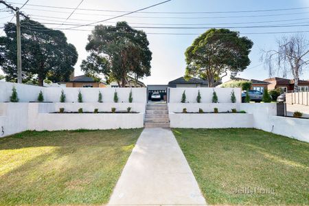 45 Grundy Grove, Pascoe Vale South - Photo 2