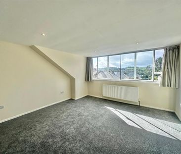 4 bedroom terraced house to rent - Photo 1