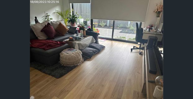 Best of Belmont, great location - BE QUICK!!! - Photo 1