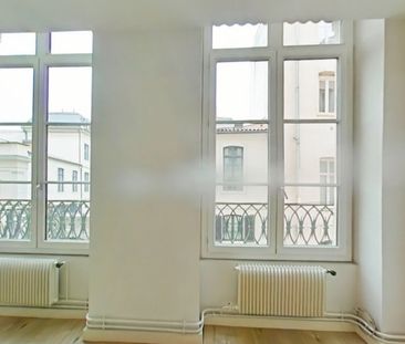 Appartement T2 A Louer - Lyon 2eme Arrondissement - 64.35 M2 - Photo 2