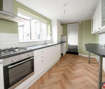 Rayleigh Grove, Gateshead, NE8 - Photo 3