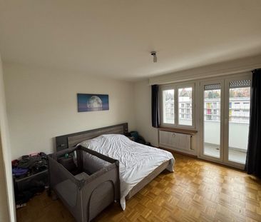 Appartement rénové avec grand balcon - Fribourg - Photo 4