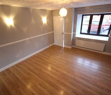 Seymour Avenue, Stretton, DE14 - Photo 1