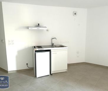 Location Appartement 1 pièce 48m² PORT DE BOUC 13110 - Photo 5