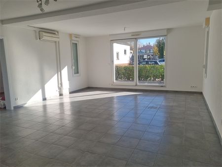 Location Appartement 109.48 M² HEGENHEIM 1 440 € - Photo 2