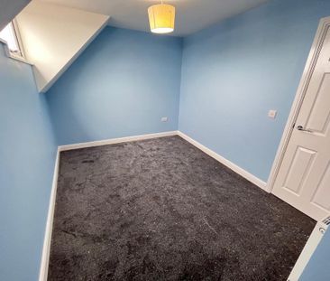 3 bedroom terraced house to rent - Photo 6