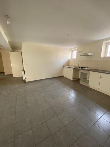 Location Appartement 4 pièces 108m² VALENCE 26000 - Photo 3