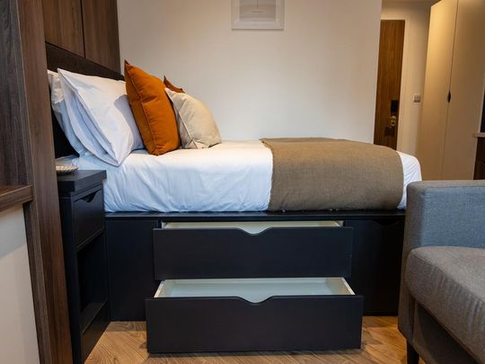 Studio to rent - Photo 1