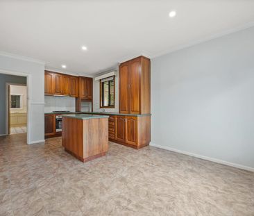 Freshly Updated Home with New Flooring in Convenient Wendouree Loca... - Photo 5