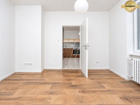 METROPOLITAN │Svetlý 2i byt s balkónom, Staré Mesto – Fotografia 5