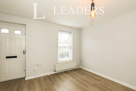 2 bedroom house to rent Byron Walk, CW5 - Photo 2