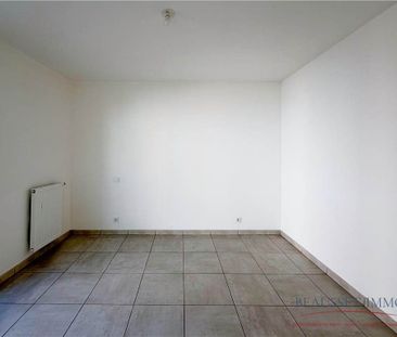 Location Appartement 3 pièces 65m² LE BEAUSSET 83330 - Photo 6