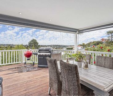 Great Family Living in Browns Bay - Photo 4