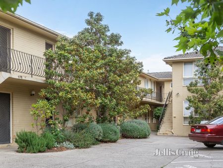 3/10 Highbury Grove, Prahran - Photo 4