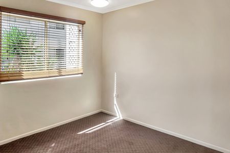 Two Bedroom First Floor Unit in Cairns City - Photo 4