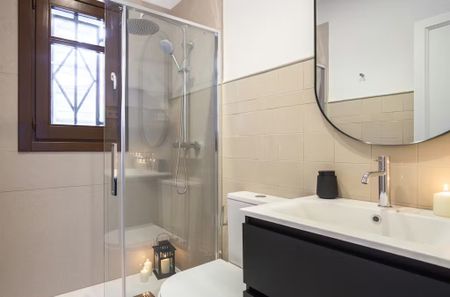 Carrer de lEscorial, Barcelona, Catalonia 08024 - Photo 3