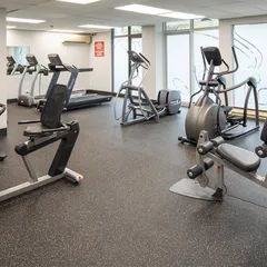 1 room apartment of 84m² in Gatineau - Photo 2