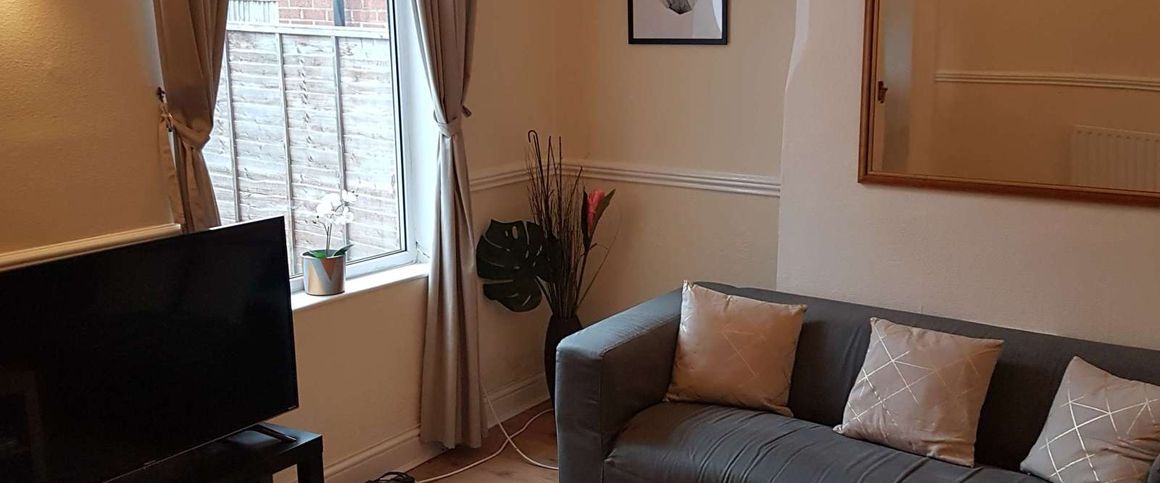 Beauvale Road Room 1 - Photo 1