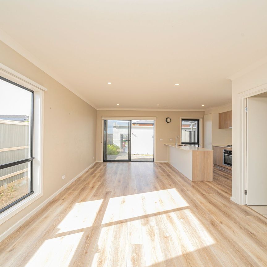 Contemporary Townhouse in 'Minta' Estate - Available 26 February 2026 - Photo 1