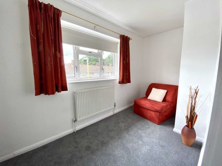 3 bed End of Terrace for rent - Photo 5