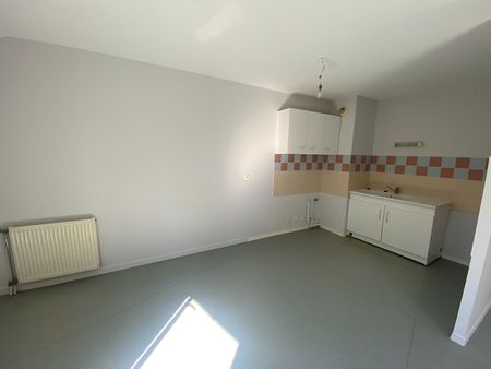 Location Appartement 2 pièces 69m² - Photo 3