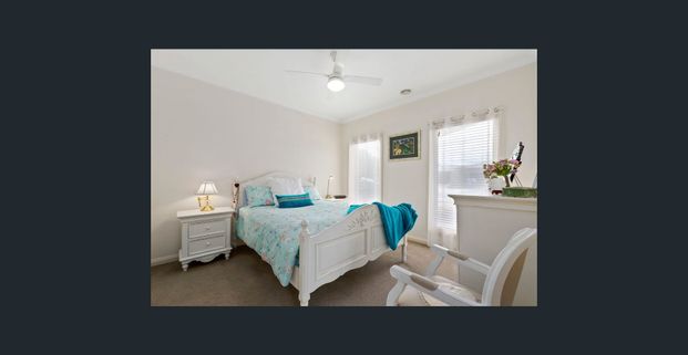 QUAINTLY SITUATED IN AN ATTRACTIVE STREET! - Photo 1
