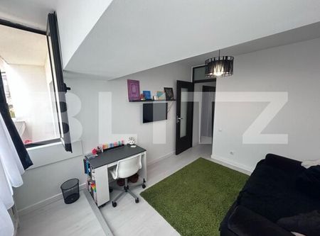 Apartament de inchiriat cu 4 camere, 90 mp, zona ultracentrala - Photo 4