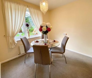 2 bedroom semi-detached bungalow to rent - Photo 4