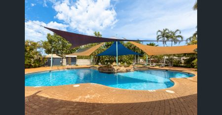 Caravan site with private ensuite! - Photo 2