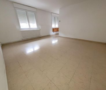 Location Appartement 2 pièces 52m² CAMBRAI 59400 - Photo 5