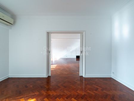 Apartamento T4+1 em Lisboa - Photo 4