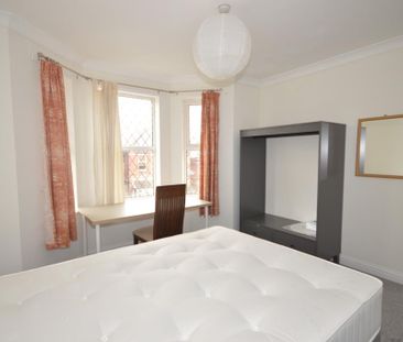Bournemouth Frampton Road Winton, BH9, Dorset - Photo 3