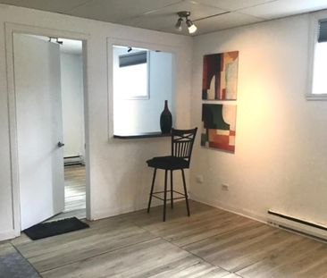 Deux et demie à louer - Photo 1