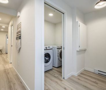 Elmwood - Beautiful 1 Bedroom Main Floor Flat in Dartmouth! - Photo 5