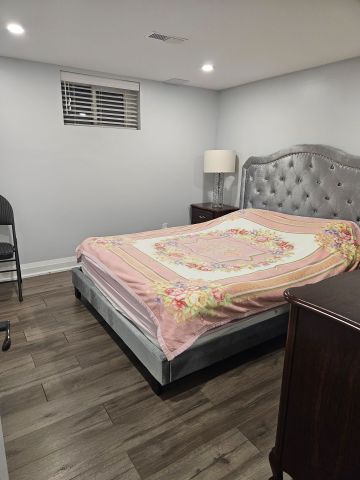 For Lease - 3489 Queenston Drive Unit# Basement apartment, Mississauga, Ontario - Photo 2