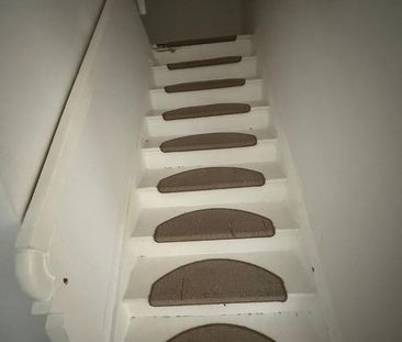 120m²,3 schlafzimmer,Balkon,Garage+Stellplatz,3+4 Etage,Laminat - Photo 2